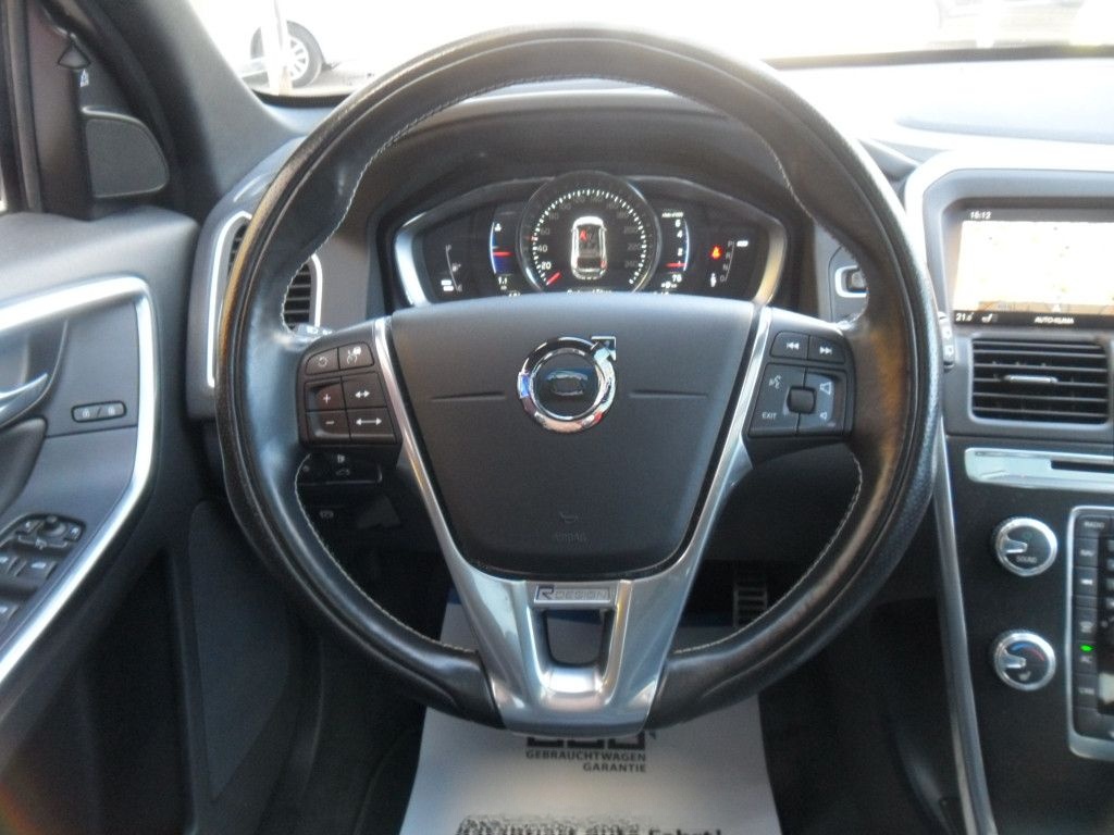 Volvo XC60 Summum AWD R Design foto 9