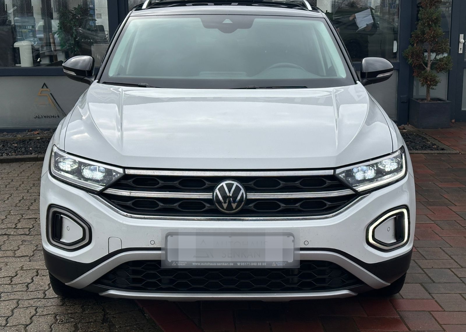 Volkswagen T-Roc 1.5 TSI Style*ACC*LED*AHK*PDC*SHZ* foto 2