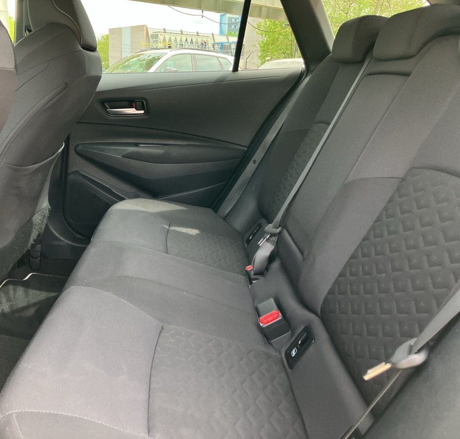 Toyota Corolla TOURING SPORTS 2.0 HYBRID KAMERA+SHZ+LED foto 11