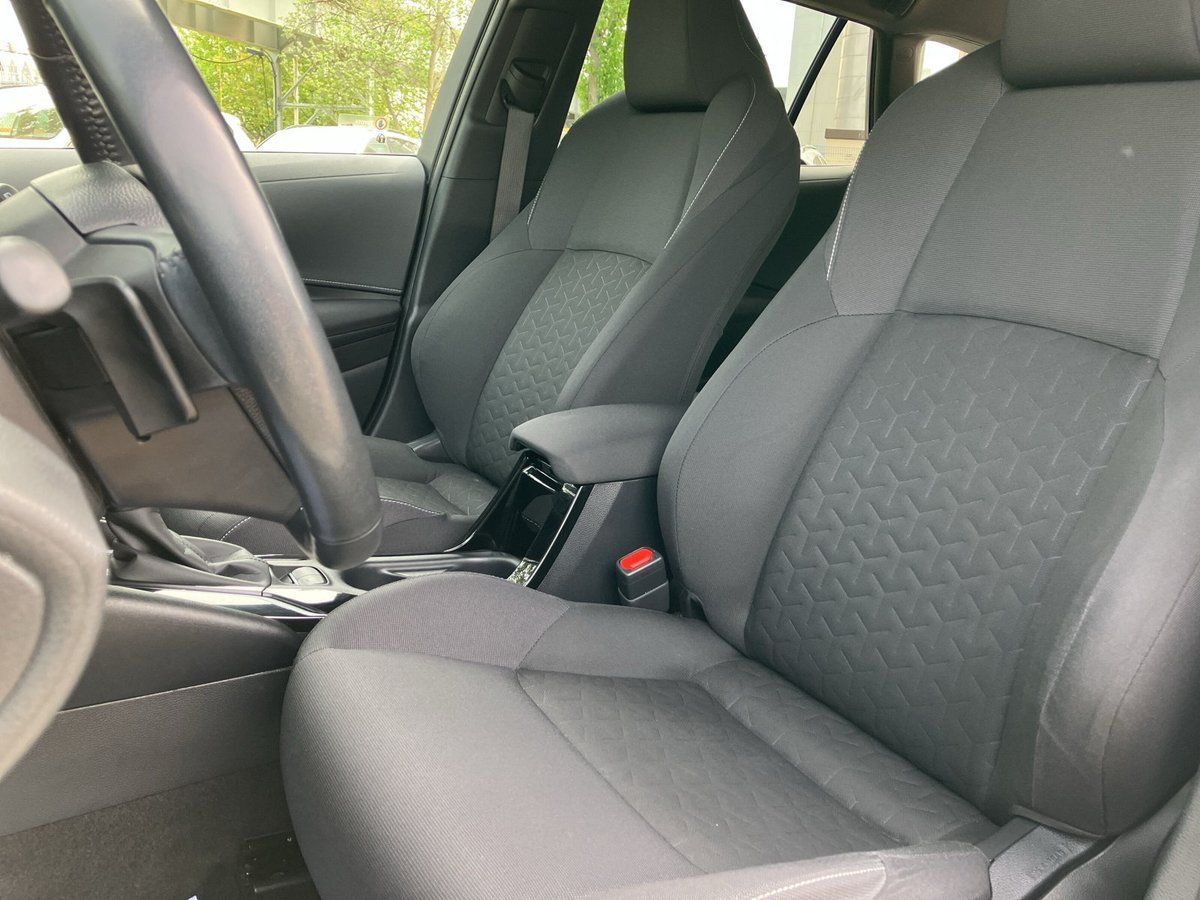 Toyota Corolla TOURING SPORTS 2.0 HYBRID KAMERA+SHZ+LED foto 9