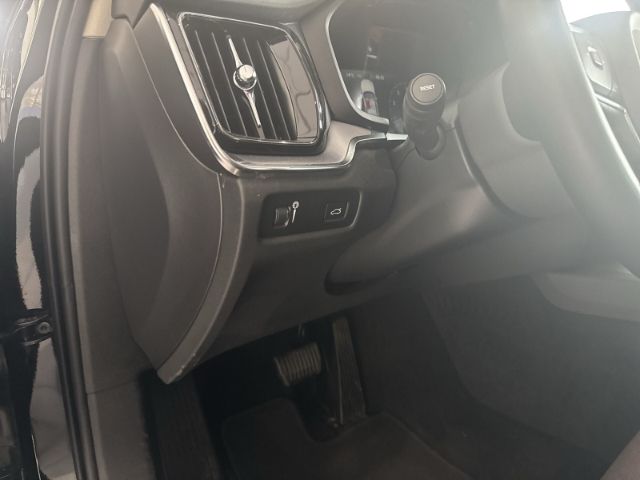 Volvo V60 Kombi Momentum Core - Apple CarPlay - AHK -  foto 18