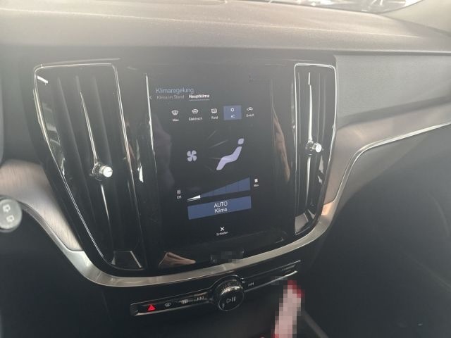 Volvo V60 Kombi Momentum Core - Apple CarPlay - AHK -  foto 25