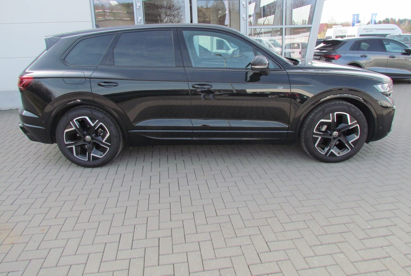 Volkswagen Touareg 3.0 TDI 4Motion 8Aut R-Line *AHK*Sthz*LE foto 2