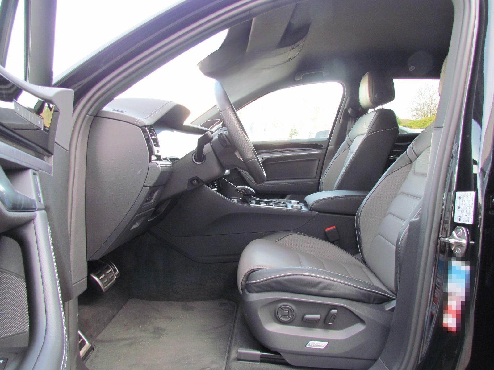 Volkswagen Touareg 3.0 TDI 4Motion 8Aut R-Line *AHK*Sthz*LE foto 13