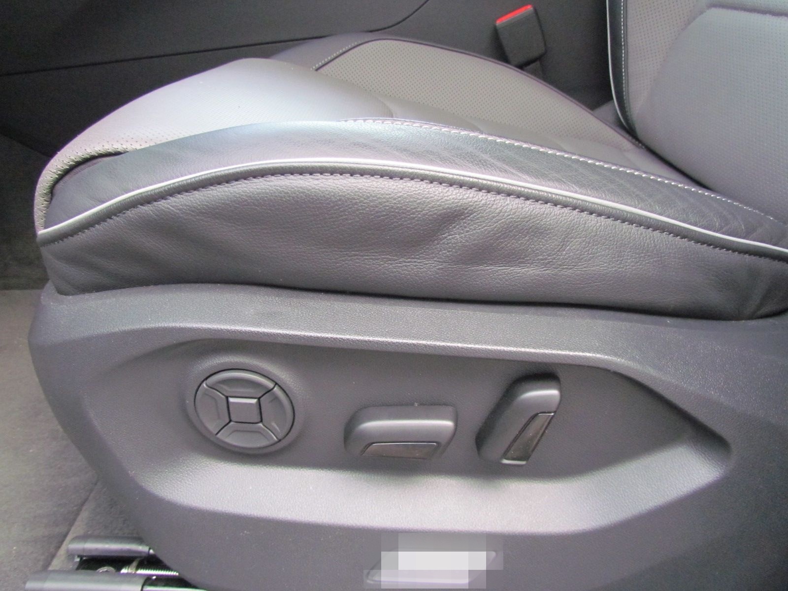 Volkswagen Touareg 3.0 TDI 4Motion 8Aut R-Line *AHK*Sthz*LE foto 14