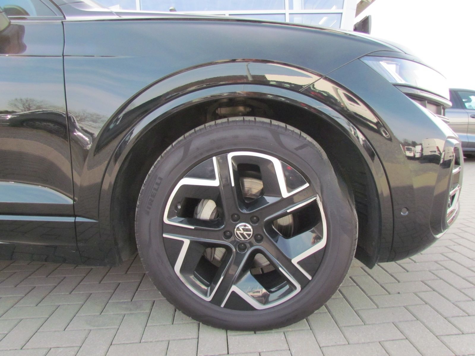 Volkswagen Touareg 3.0 TDI 4Motion 8Aut R-Line *AHK*Sthz*LE foto 10