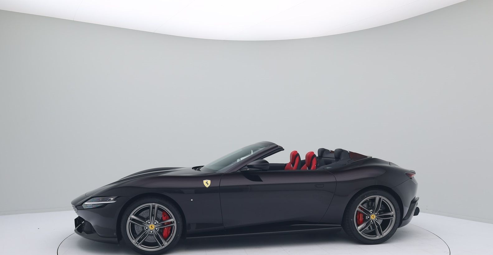 Ferrari Roma Spider - NERO PUROSANGUE - FERRARI HAMBURG foto 13