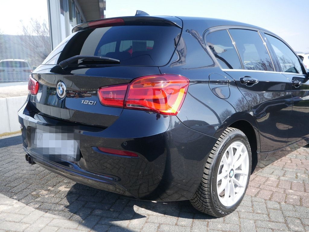 BMW 120 i Sport Line SHZ HGSD NAVI W-LAN FACEL. LED foto 23