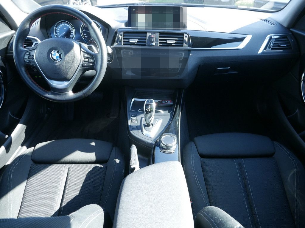 BMW 120 i Sport Line SHZ HGSD NAVI W-LAN FACEL. LED foto 6