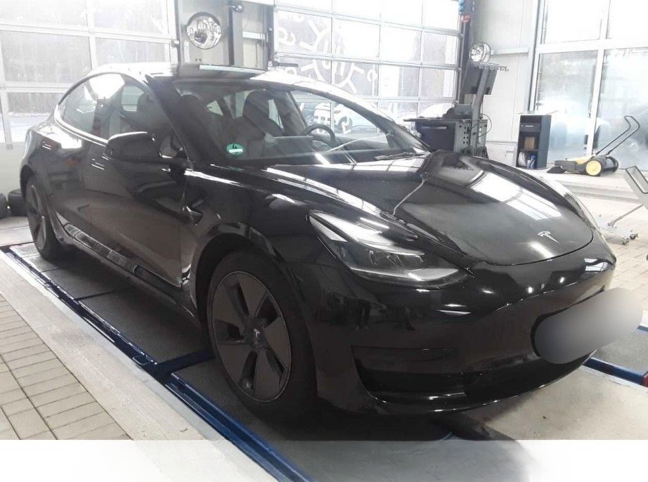 Tesla Model 3 18" Wärmepumpe Pano Shanghai Autopilot foto 2
