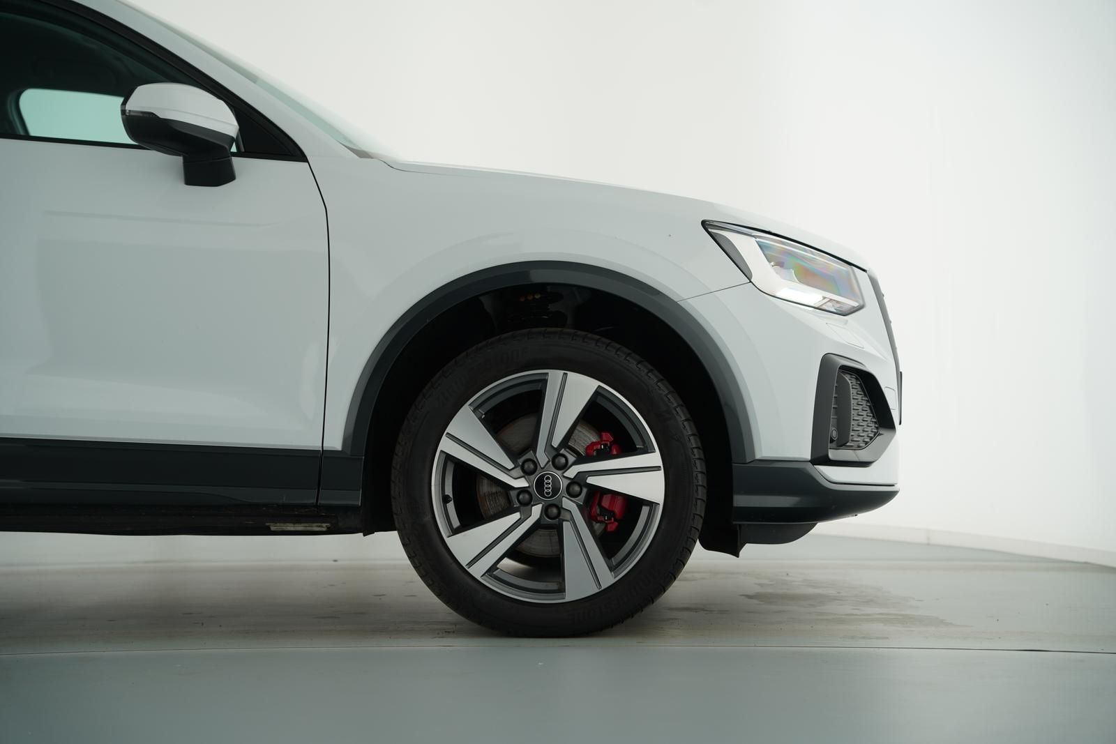 Audi Q2 ADVANCED 35TDI S-TRONIC SCHECKHEFTGEPFLEGT foto 4