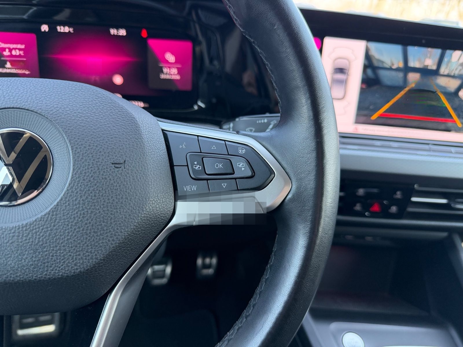 Volkswagen Golf VIII 1.5 TSI Lim. Active*STANDH*R-CAM*NAVI* foto 20