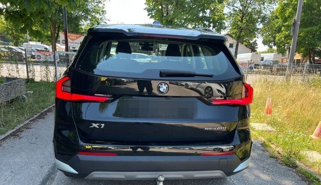 BMW X1 20 i sDrive Live Cockpit Plus*M Sport*Led foto 4