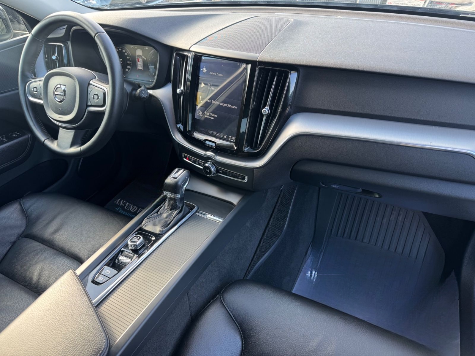 Volvo XC60 Momentum Pro 2WD +Finanzierung+Garantie+ foto 25