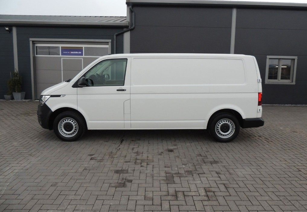 Volkswagen T6.1 Transporter lang / 1 Hand /Scheckheft foto 3