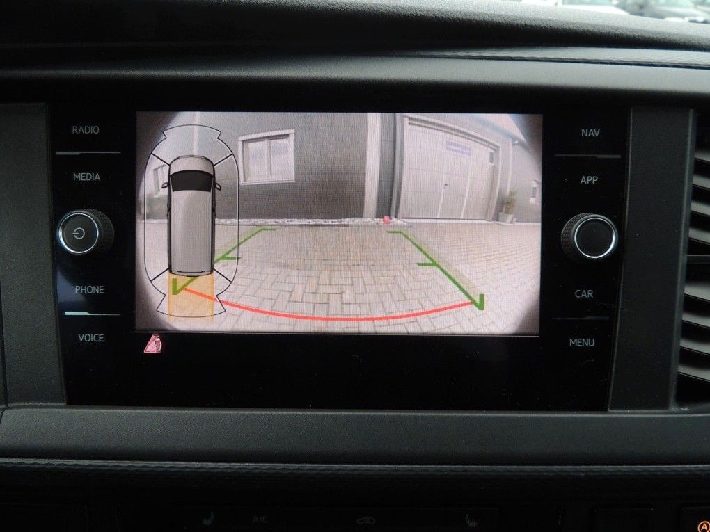 Volkswagen T6.1 Transporter lang / 1 Hand /Scheckheft foto 21