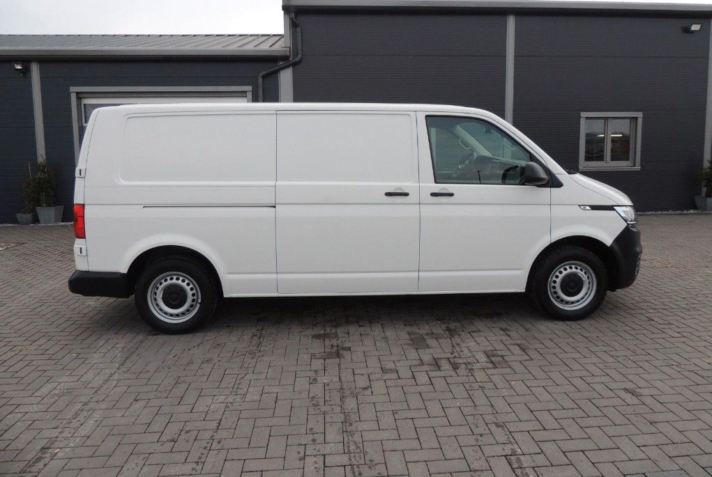 Volkswagen T6.1 Transporter lang / 1 Hand /Scheckheft foto 7