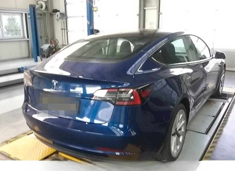 Tesla Model 3 19" Wärmepumpe Ryzen Shanghai Autopilot3 foto 4