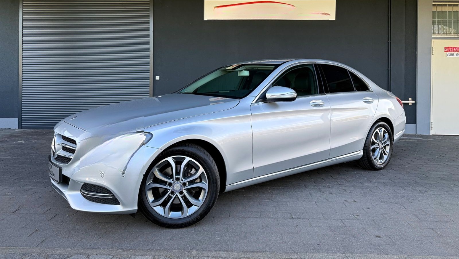 Mercedes-Benz C 220d AVANTGARDE°Aut.°Navi°Xenon°PDC°Leder°LED° foto 2