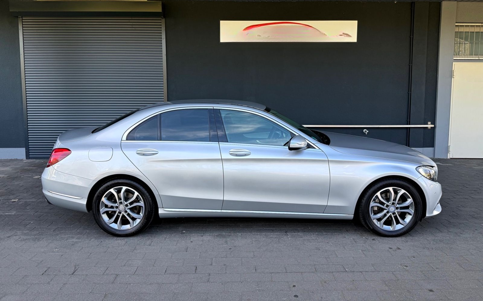 Mercedes-Benz C 220d AVANTGARDE°Aut.°Navi°Xenon°PDC°Leder°LED° foto 9