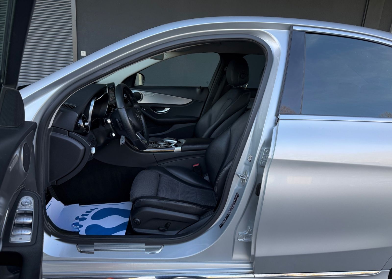 Mercedes-Benz C 220d AVANTGARDE°Aut.°Navi°Xenon°PDC°Leder°LED° foto 10