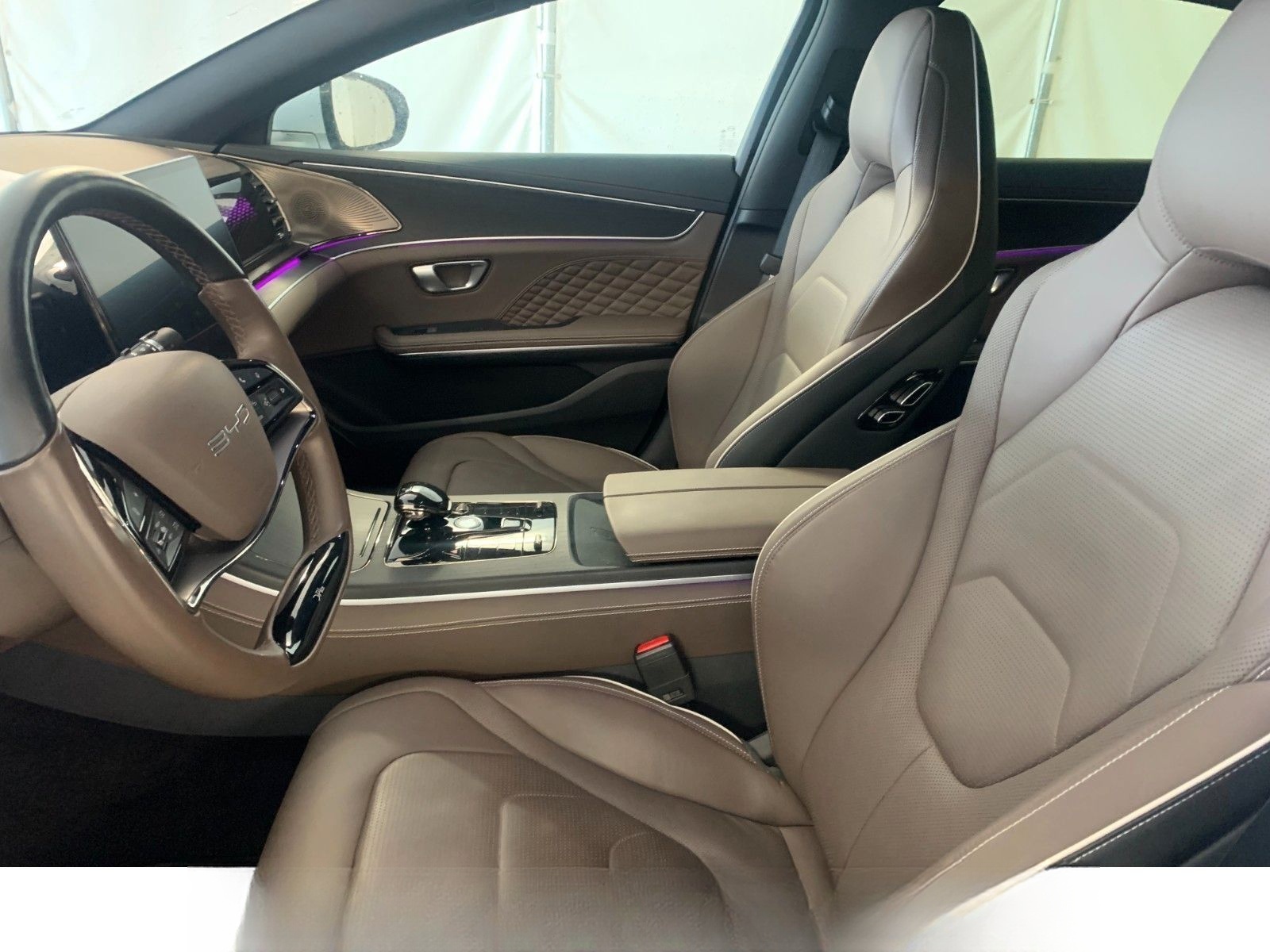 BYD Han 380 kW AWD Executive ICC HeadUp Pano Wärmep foto 12