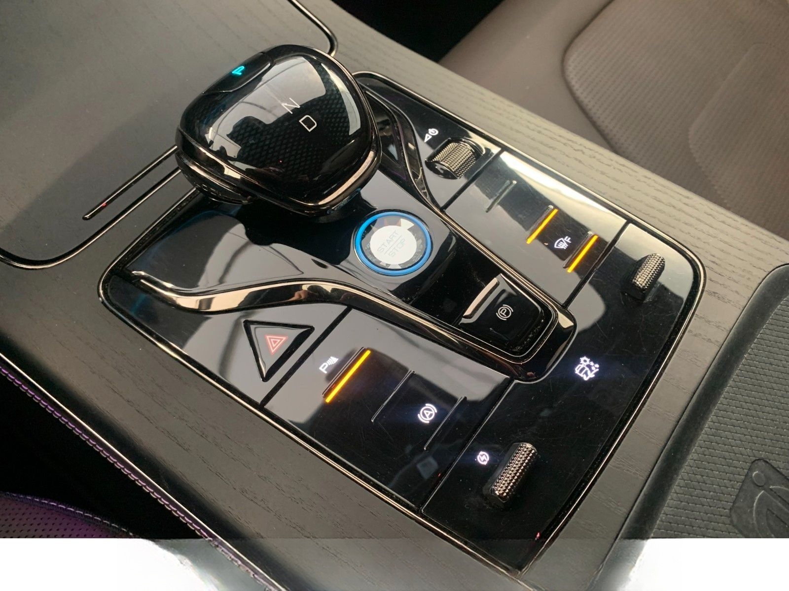 BYD Han 380 kW AWD Executive ICC HeadUp Pano Wärmep foto 15