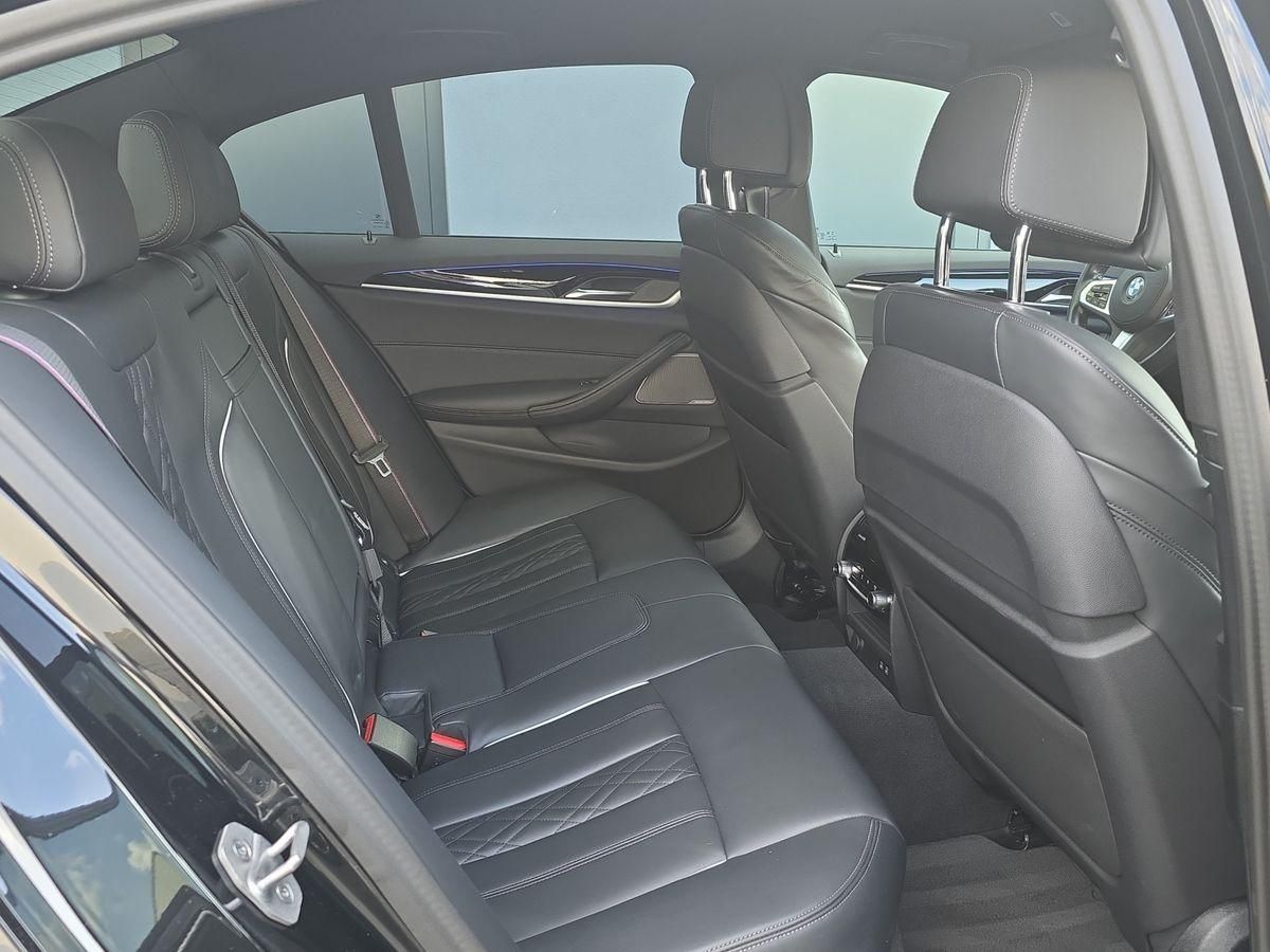 BMW 530 d M-Sport H&K H-UP LASER SITZBLF LEDER 20-ZO foto 11
