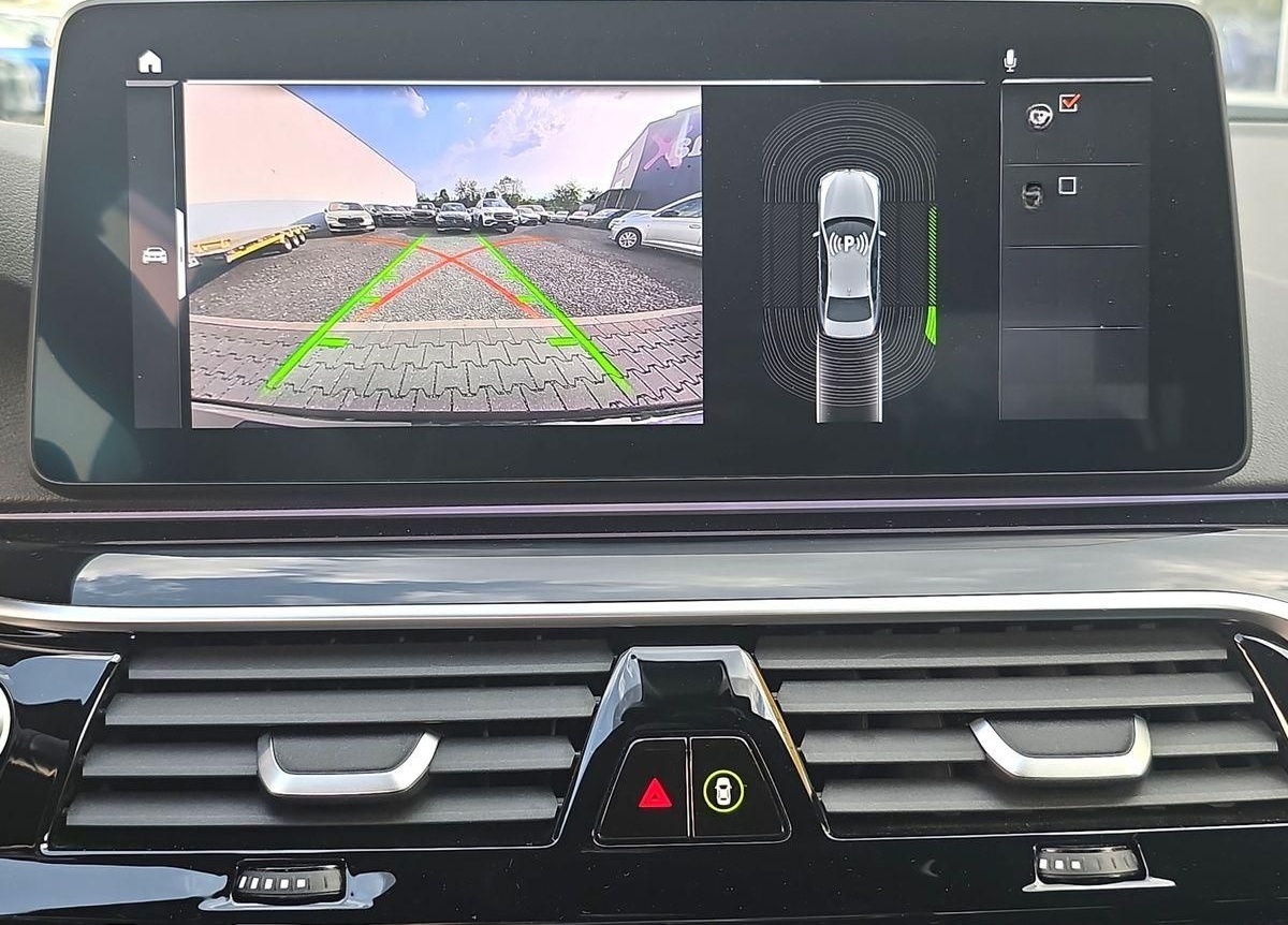 BMW 530 d M-Sport H&K H-UP LASER SITZBLF LEDER 20-ZO foto 17