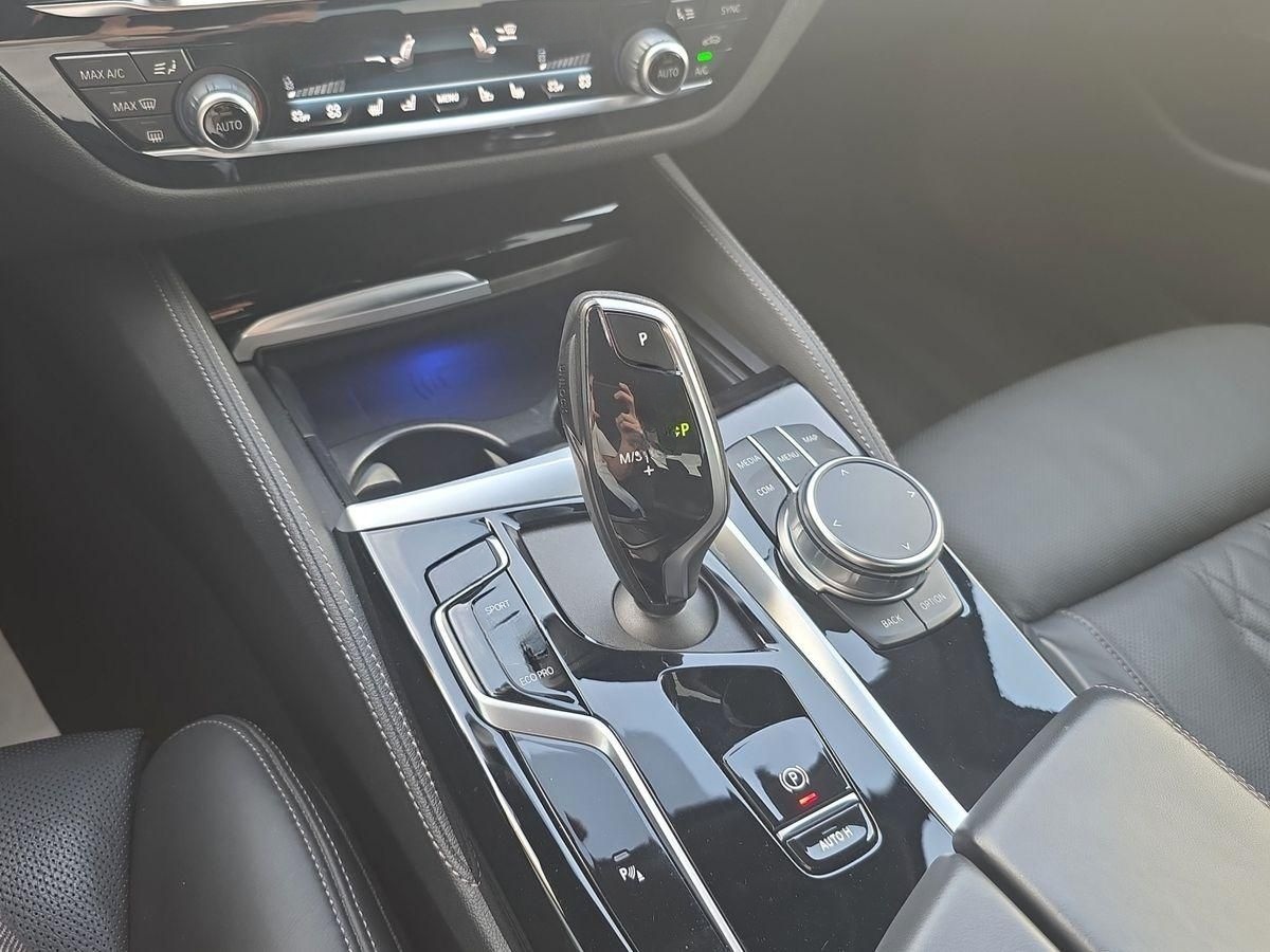 BMW 530 d M-Sport H&K H-UP LASER SITZBLF LEDER 20-ZO foto 24