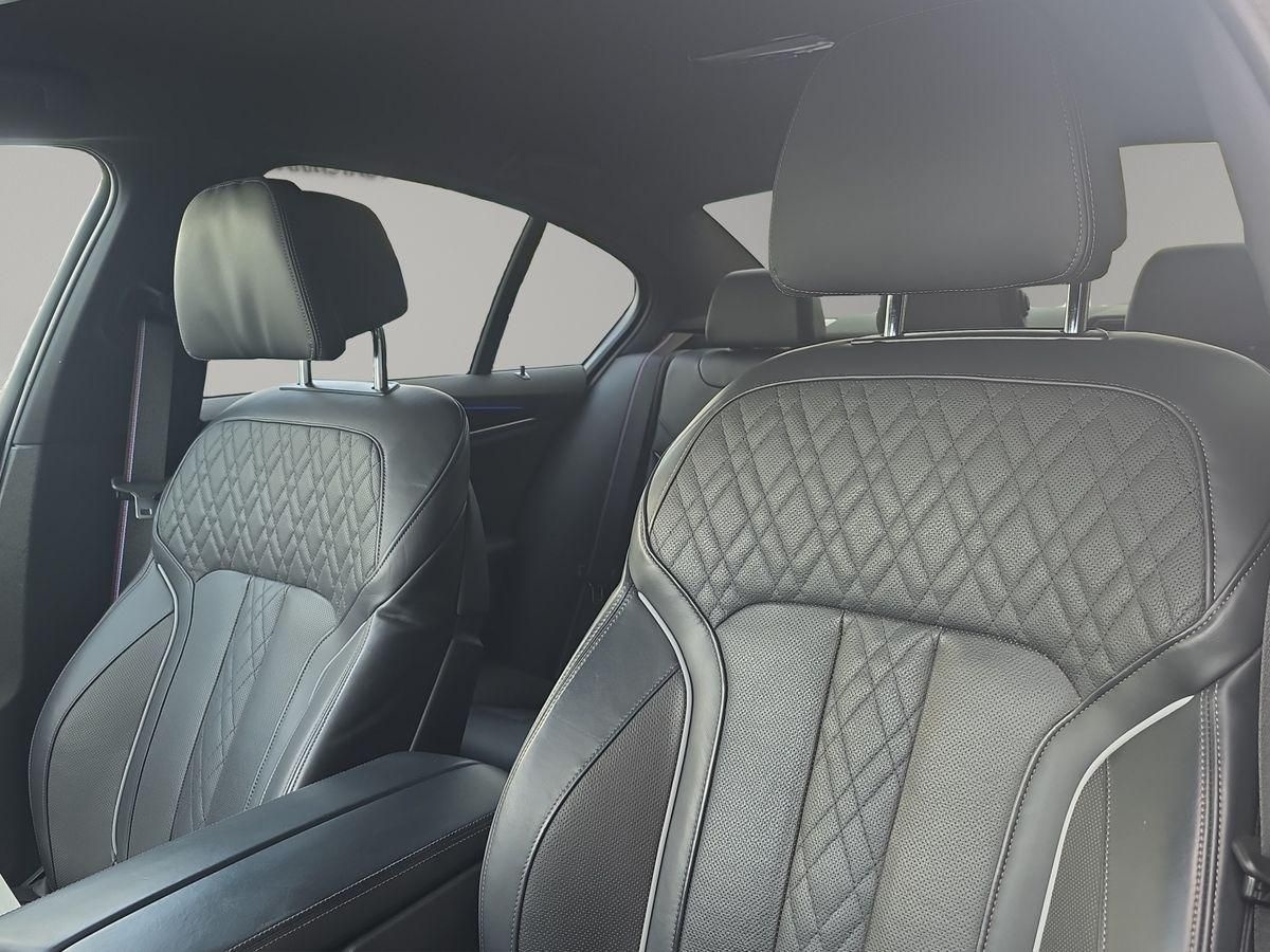 BMW 530 d M-Sport H&K H-UP LASER SITZBLF LEDER 20-ZO foto 8