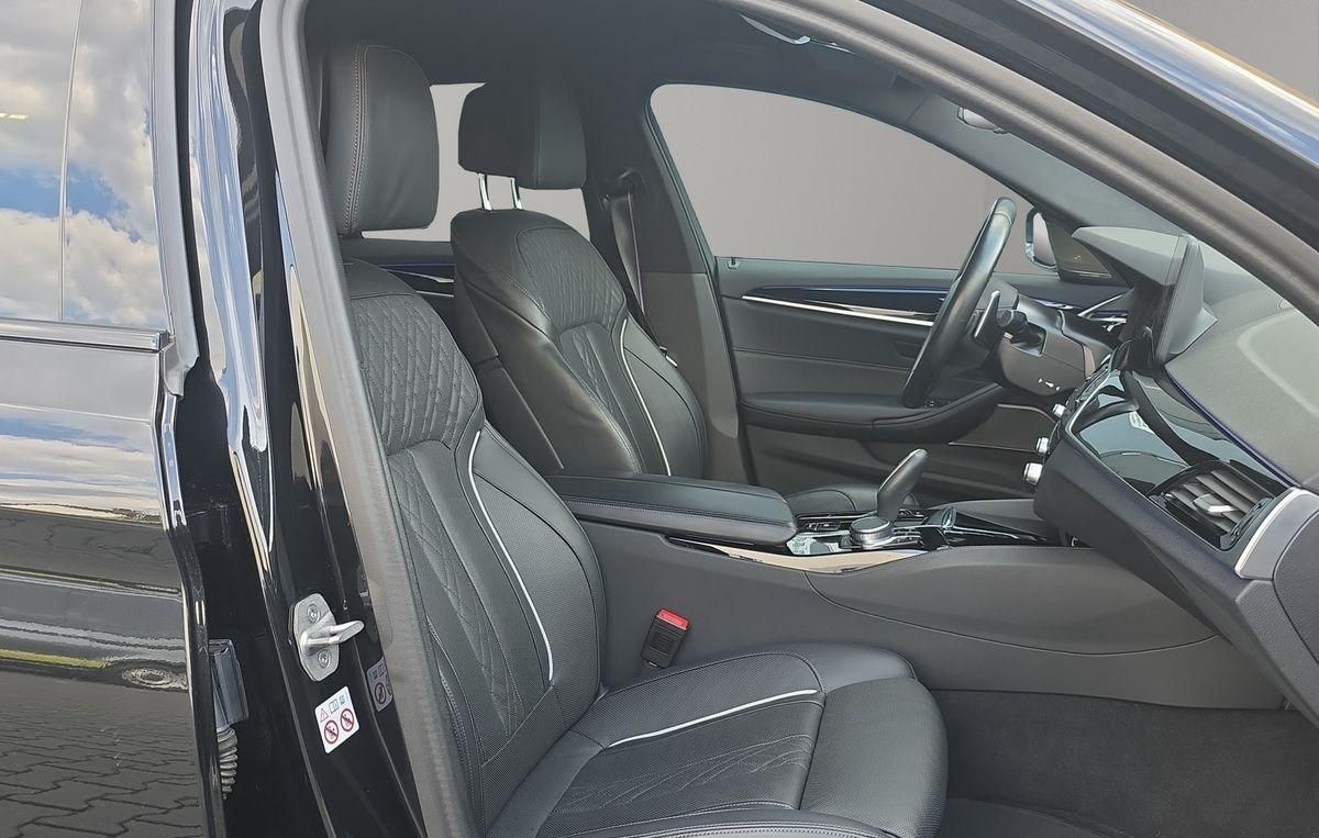 BMW 530 d M-Sport H&K H-UP LASER SITZBLF LEDER 20-ZO foto 9