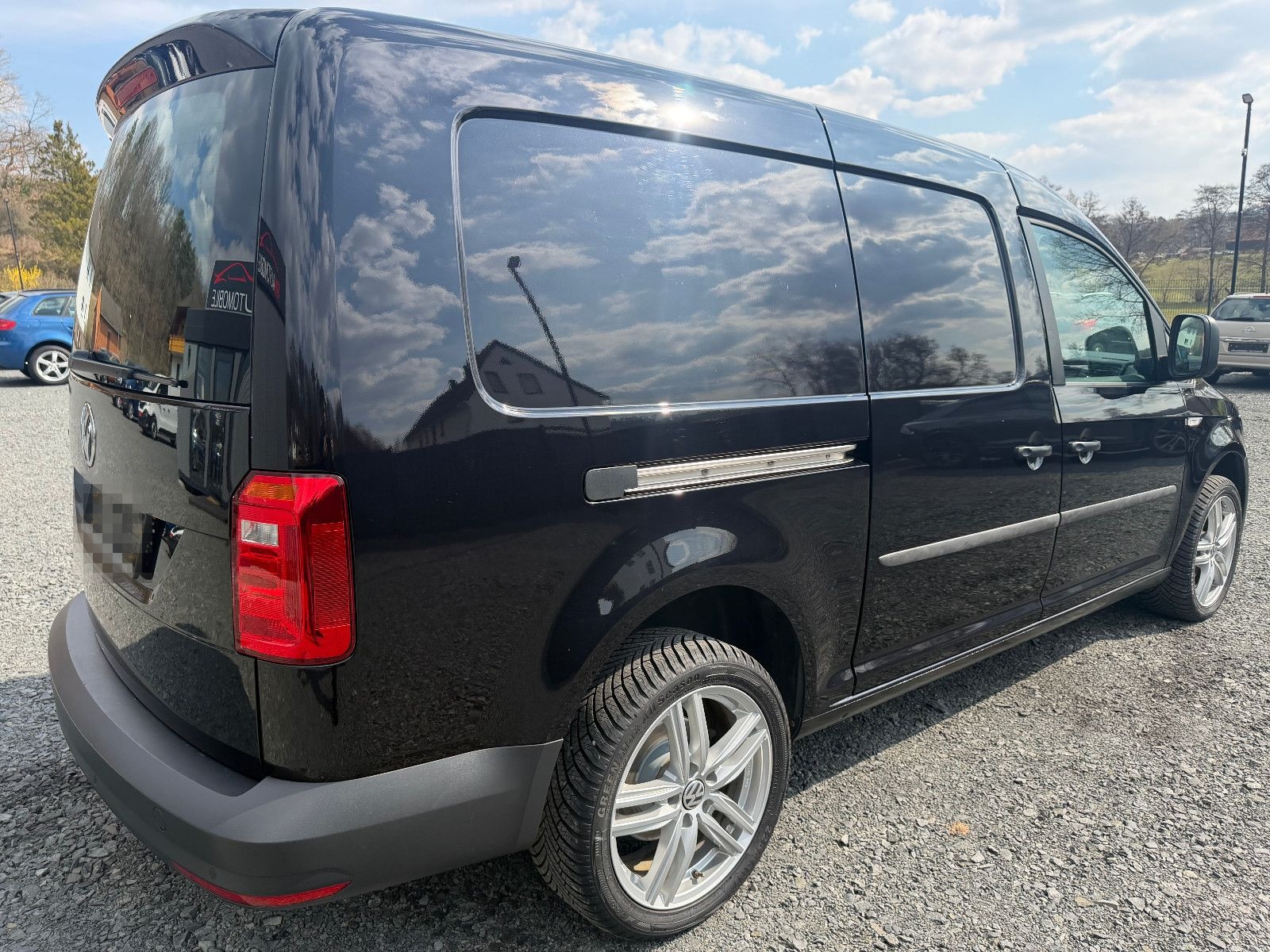 Volkswagen Caddy Maxi 2.0TDI NAVI/KLIMAA/PDC foto 6