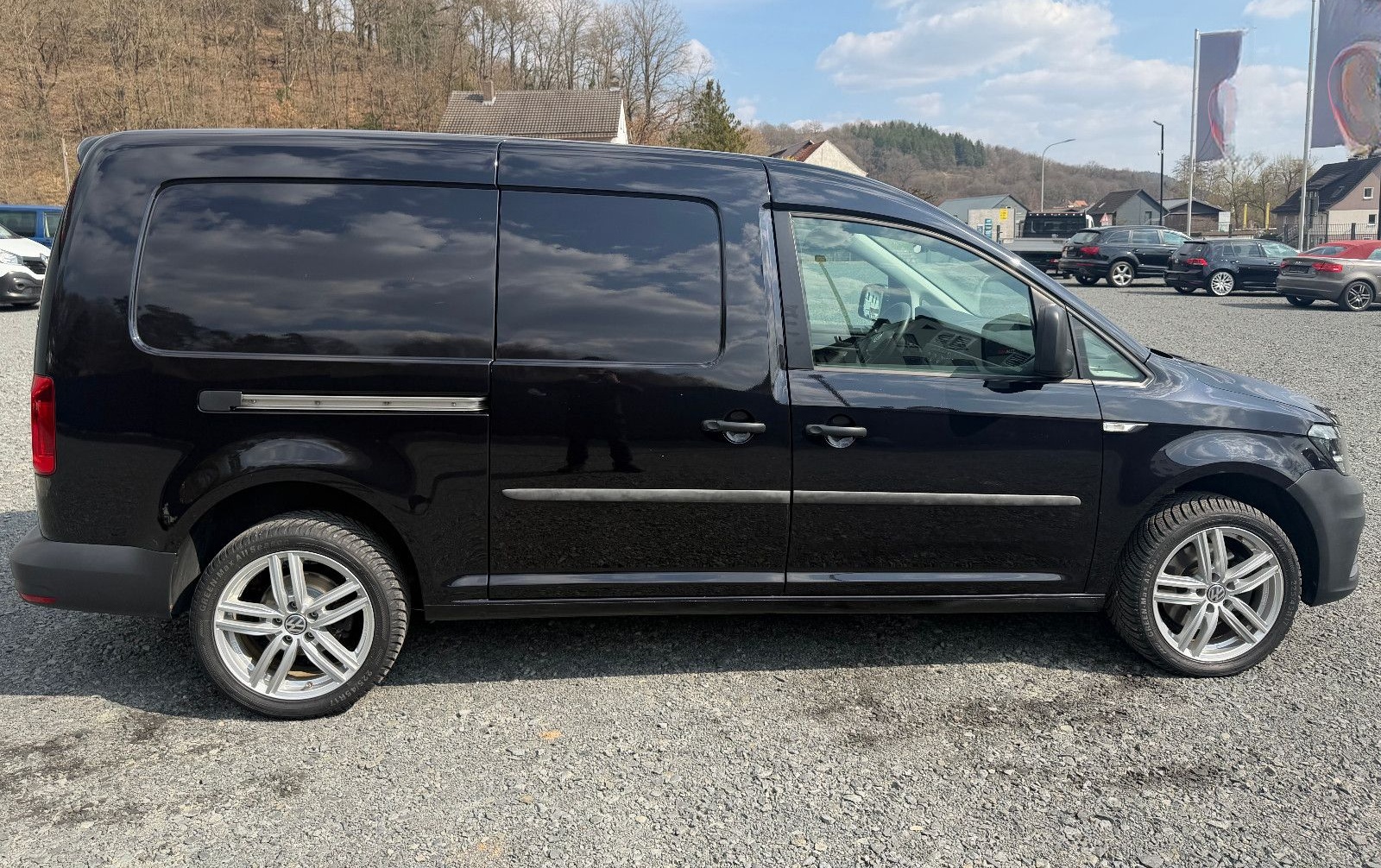 Volkswagen Caddy Maxi 2.0TDI NAVI/KLIMAA/PDC foto 8