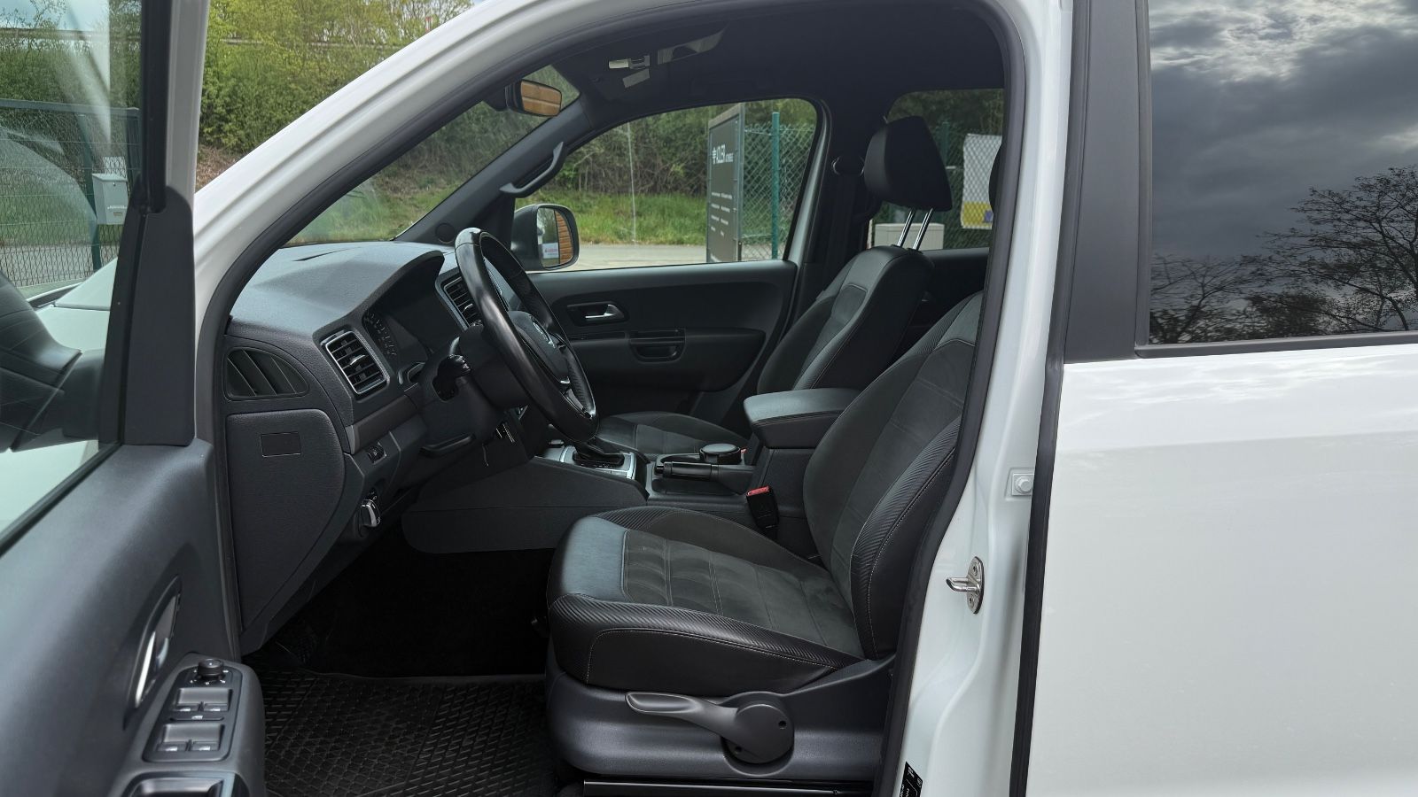 Volkswagen Amarok Dark Label DoubleCab 4Motion * TOP* foto 10