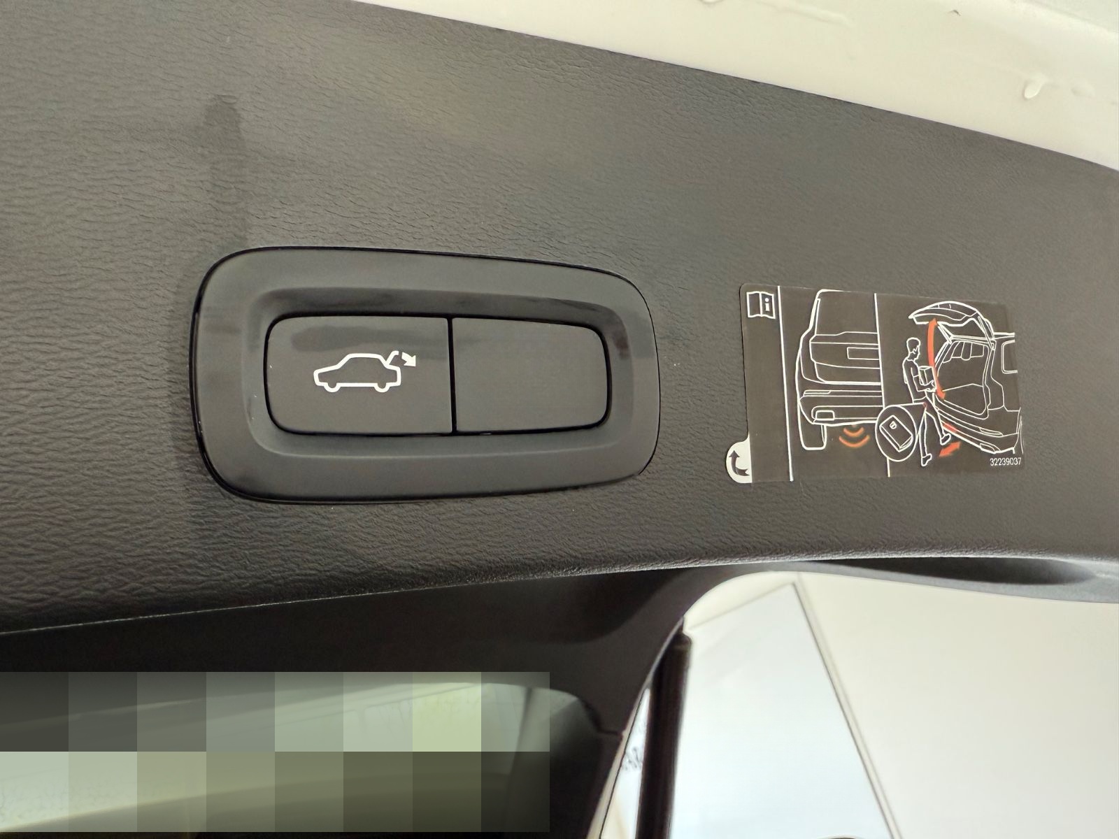 Volvo XC 40 Momentum Pro, ALLRAD, Winterpaket, foto 14