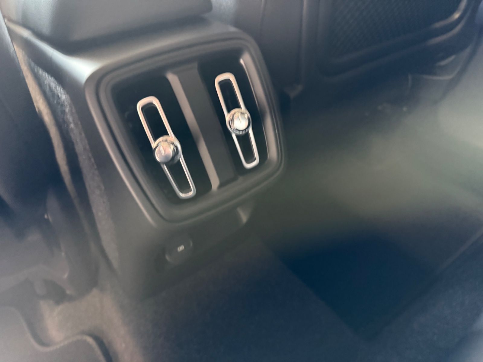 Volvo XC 40 Momentum Pro, ALLRAD, Winterpaket, foto 20