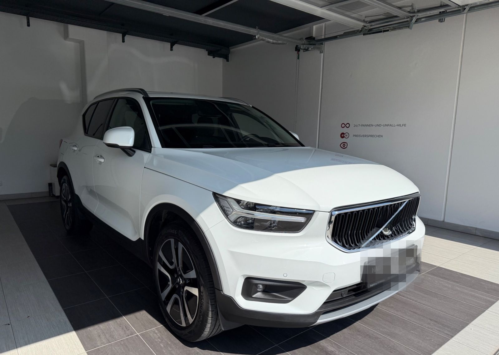 Volvo XC 40 Momentum Pro, ALLRAD, Winterpaket, foto 3