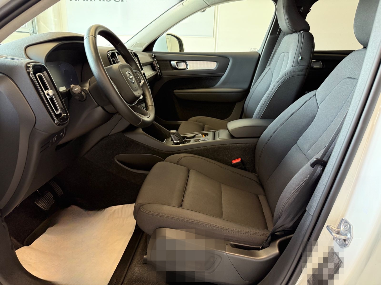 Volvo XC 40 Momentum Pro, ALLRAD, Winterpaket, foto 21