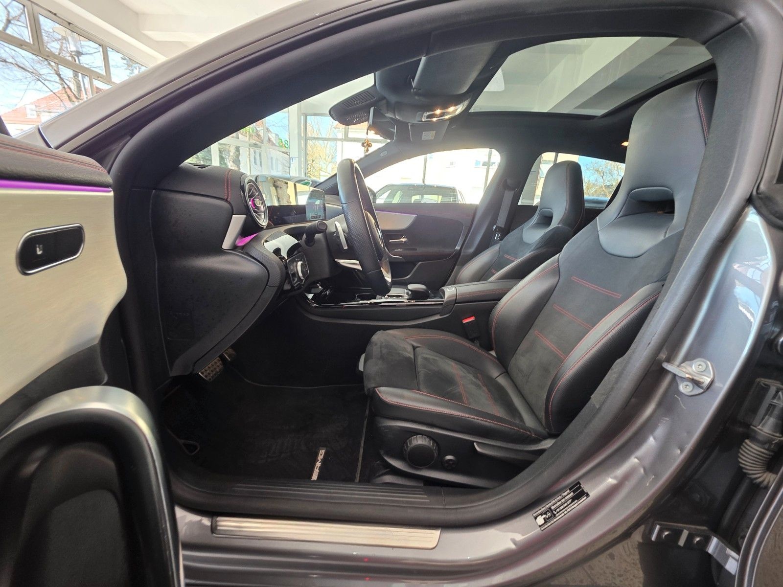 Mercedes-Benz CLA 180 Shooting Brake*AMG-Line*Panorama*Ambient foto 14