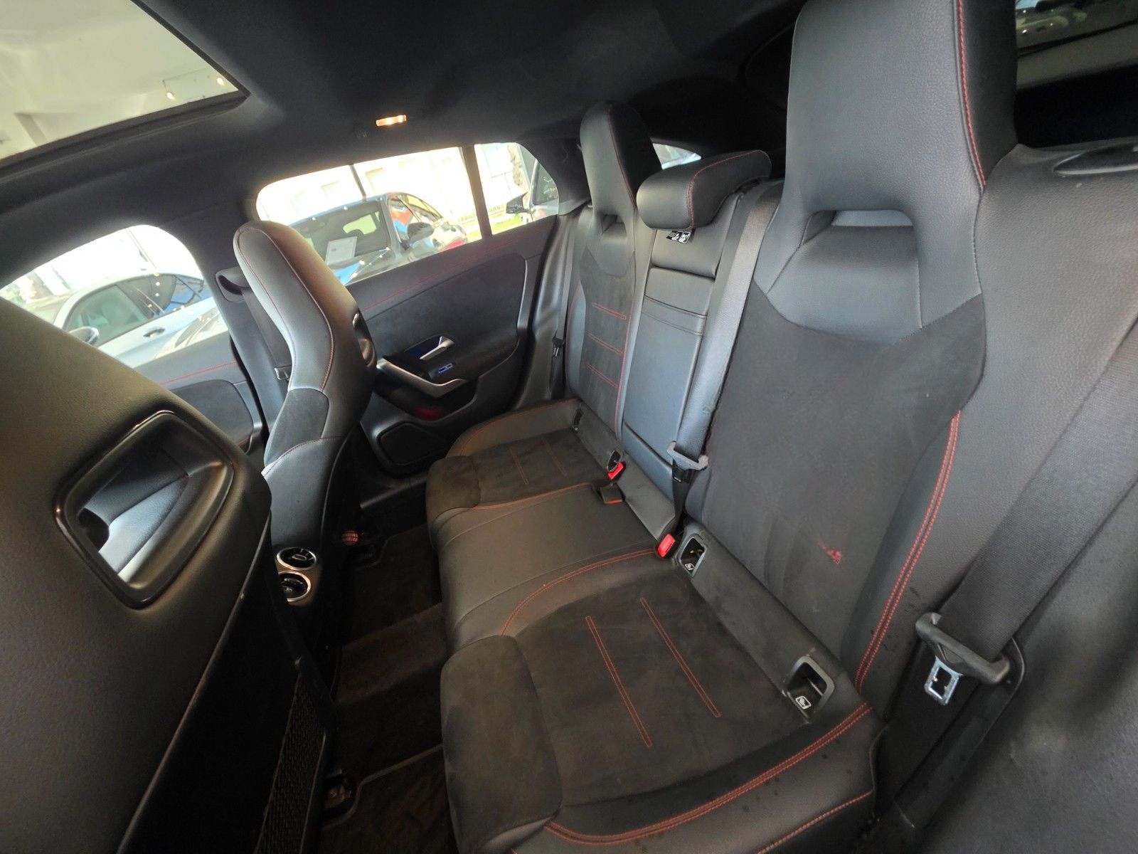 Mercedes-Benz CLA 180 Shooting Brake*AMG-Line*Panorama*Ambient foto 18