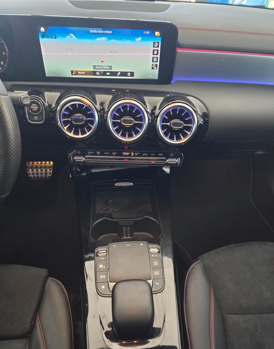 Mercedes-Benz CLA 180 Shooting Brake*AMG-Line*Panorama*Ambient foto 22