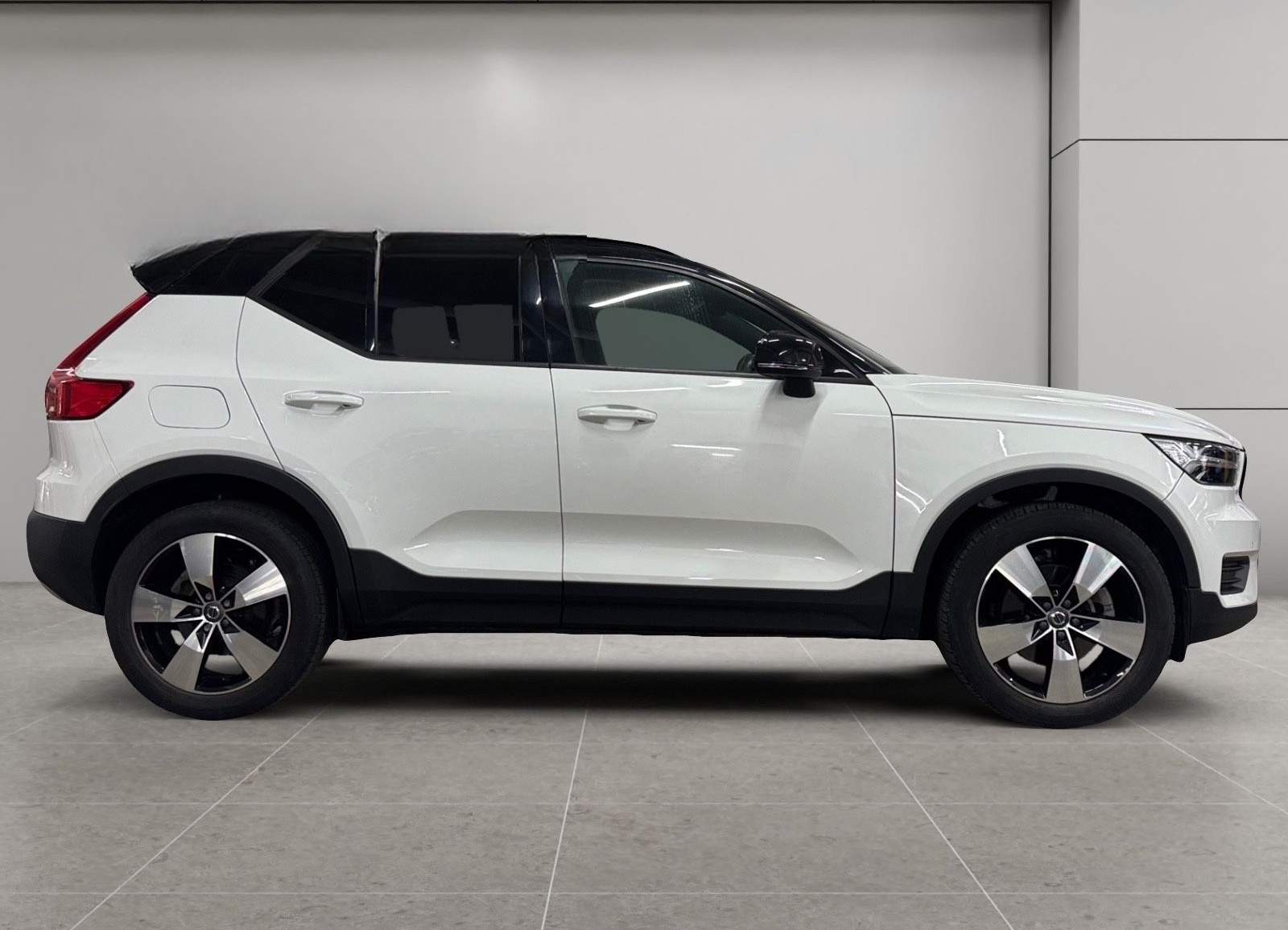 Volvo XC 40 Aut., Volldigitales Cockpit, Gehob. Ausst. foto 2