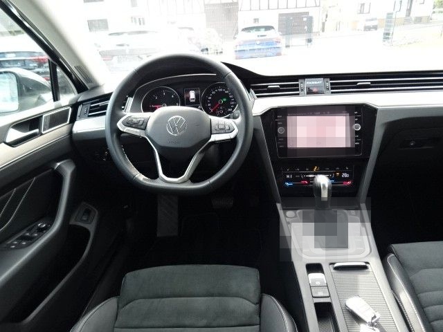 Volkswagen Passat Variant 2.0TDI,LEDER,NAVI,LED,AUT,KAM,ACC foto 16