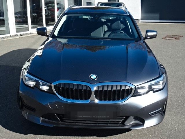 BMW 318d Touring,LEDER,NAVI,LED,AUTOM,PDC,AHK,1HAND foto 3