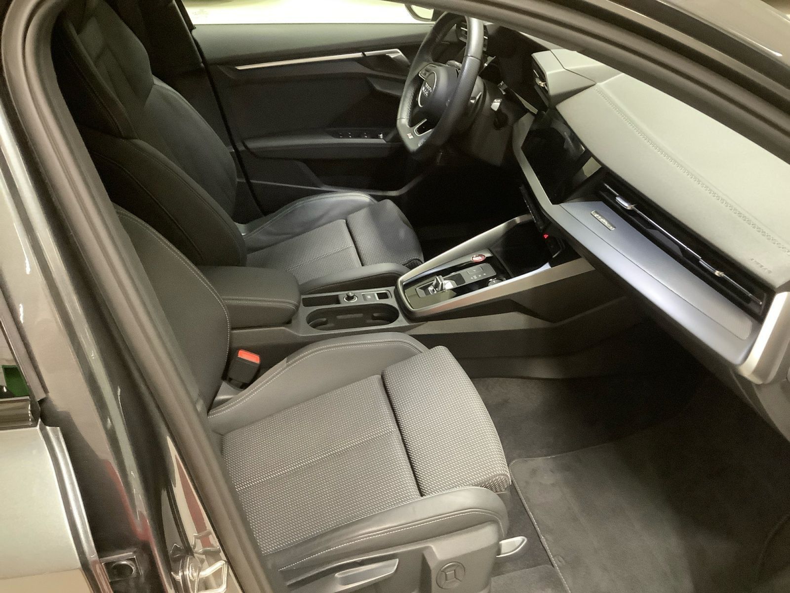 Audi S3 Sportback quattro TFSI S tronic,Dämpferregelu foto 11