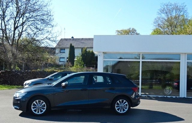 Audi A3 Sportback 2.0TDI LEDER,NAVI,LED,PDC,1HAND foto 4