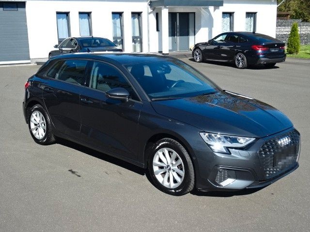 Audi A3 Sportback 2.0TDI LEDER,NAVI,LED,PDC,1HAND foto 8