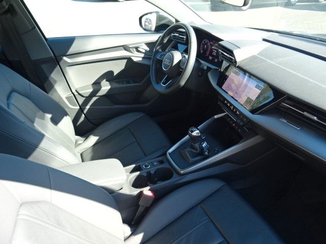 Audi A3 Sportback 2.0TDI LEDER,NAVI,LED,PDC,1HAND foto 9