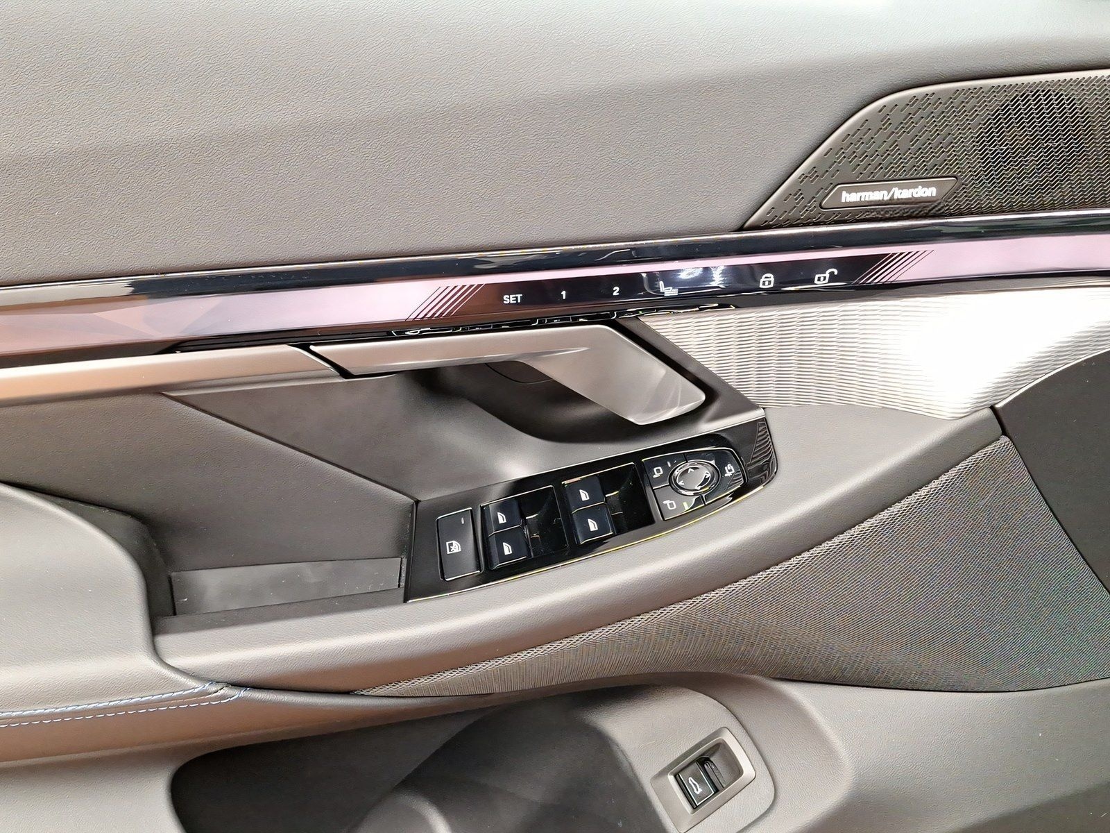 BMW 520d Limousine M Sport AHK Driv.Assist+ Kamera foto 16